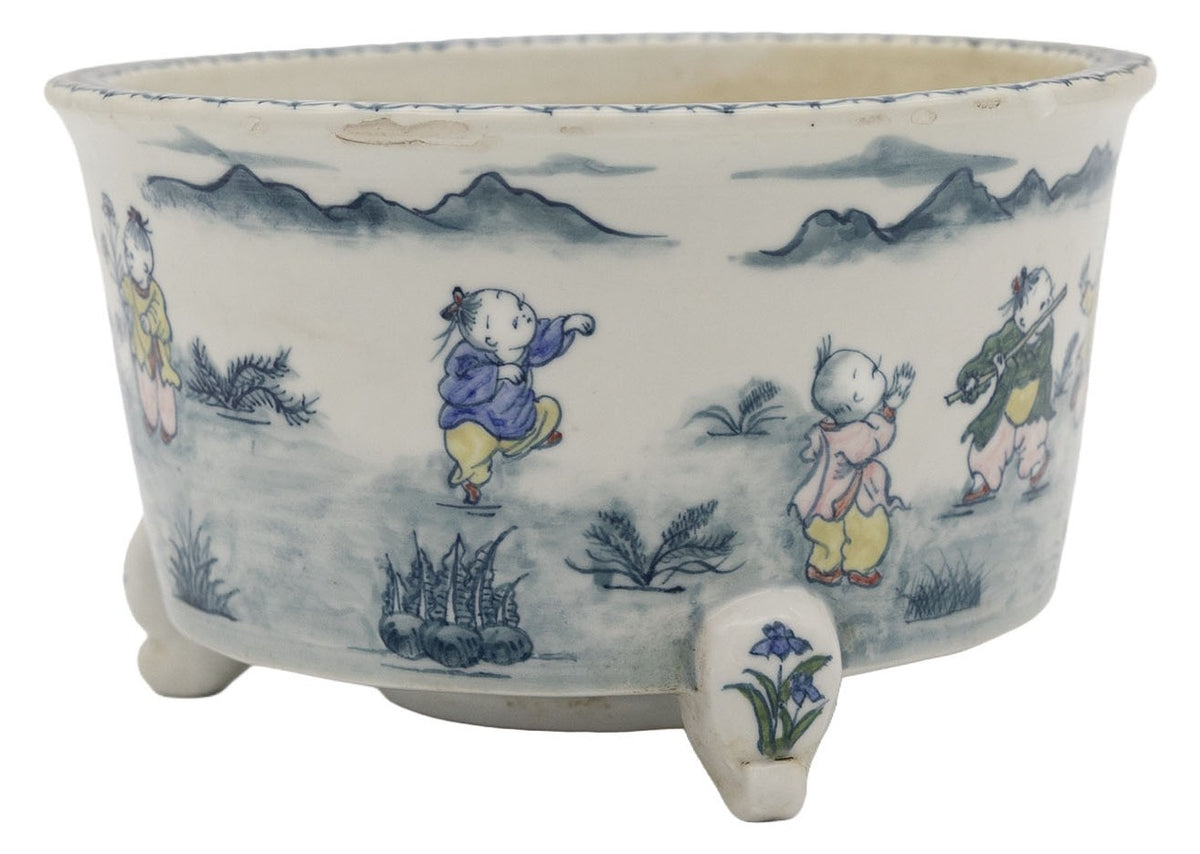 Ishida Shoseki go-sai round bonsai pot with children playing