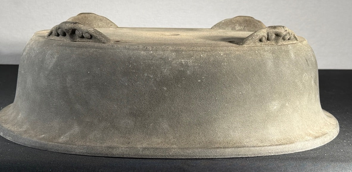 Tokoname dark oval bonsai pot underside feet