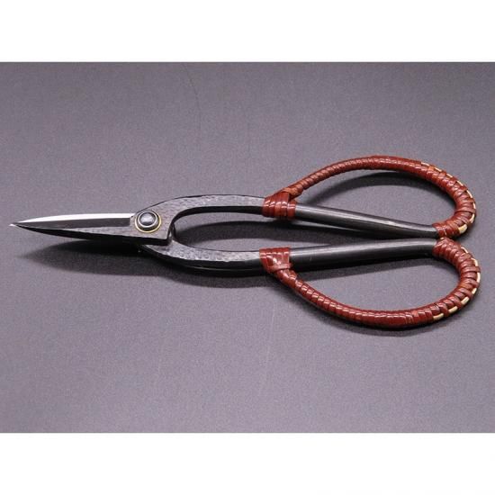 DEN Long-Handled Bonsai Scissors, Rattan-Bound Handle — Premium Steel