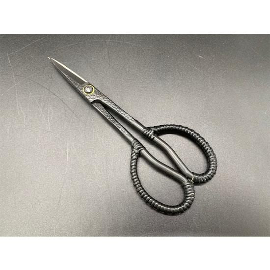 DEN Satsuki Scissors, Rattan-Bound Handle — Premium Steel