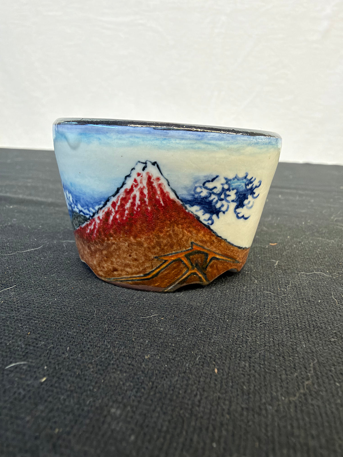 3x2.5 Inch Yuki Shoseki Hand-Painted Bonsai Pot – Red Fuji in a Rainstorm
