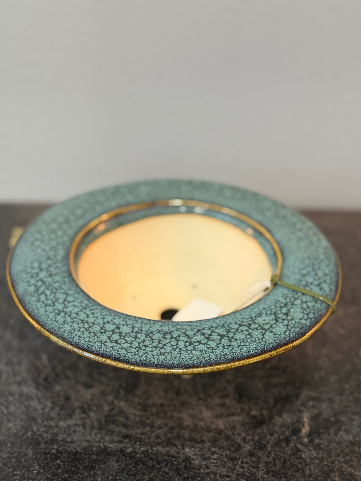 Fuka (Kiyoshi Koiwai) Wide-Brim Round – Turquoise Crawl Glaze, Sculpted Feet