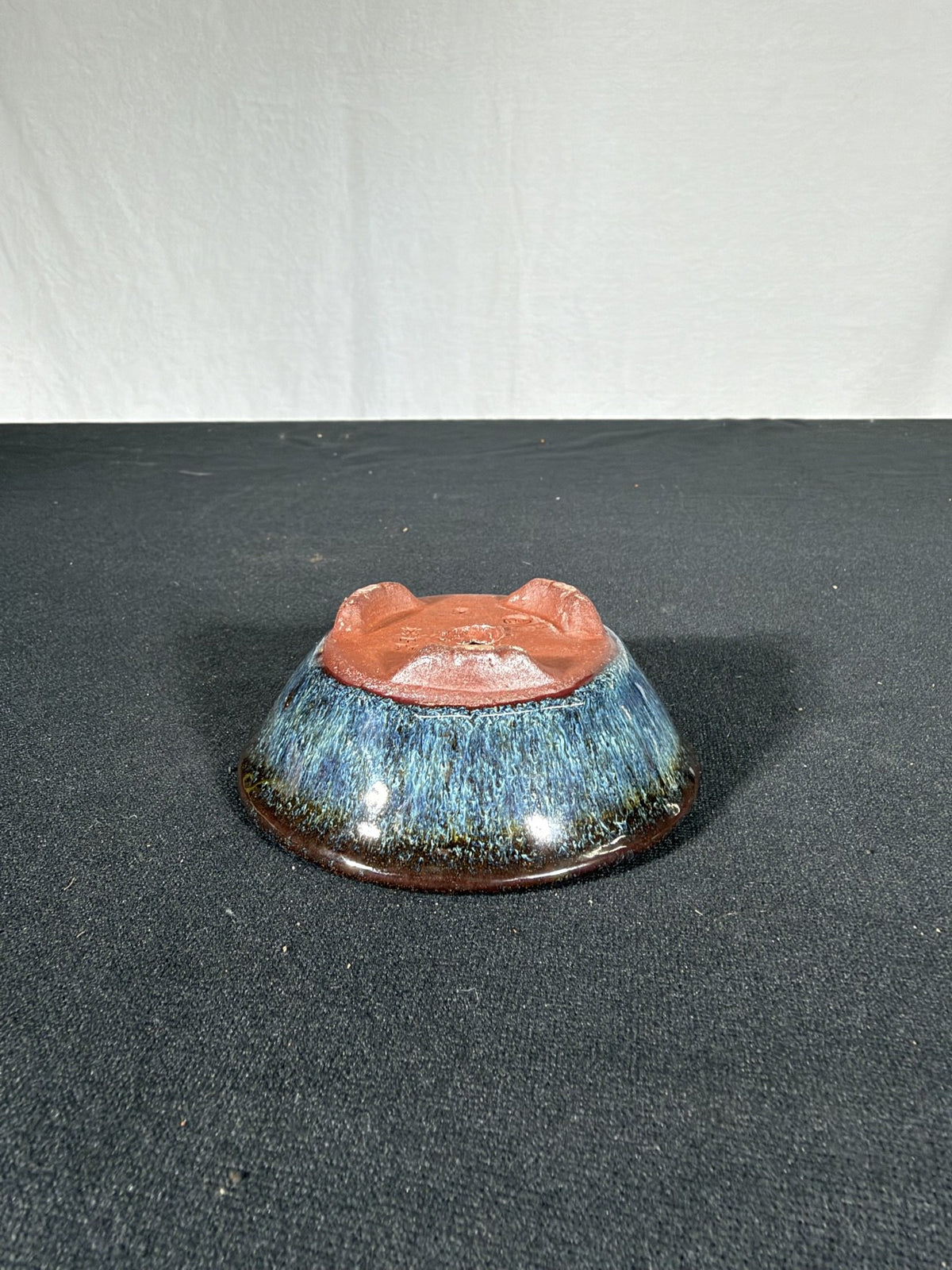 Yozan tenmoku mame round, bottom angled
