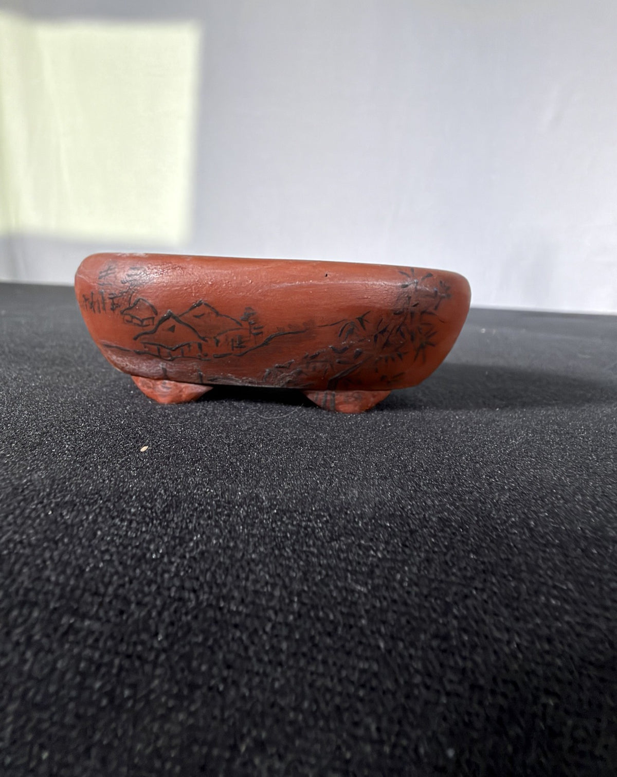 Bunzan mame oval, painted bamboo detail, side view